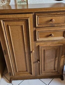 gebrauchte Kommode / Schrank - Eiche rustikal - Größe 89 x 42,5 x 107 cm (BxTxH) - Burgdorf Zentrum