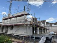 Hochwertige Neubauwohnung mit zwei Dachterrassen - KfW Programm "Klimafreundlicher Neubau" - in zentraler Lage von Feucht - Feucht