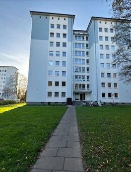 Geräumige 3-Zi-Wohnung mit Balkon! - Leverkusen