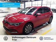 VW Golf, 1.5 TSI VIII Active, Jahr 2023 - Trier