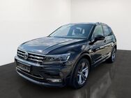 VW Tiguan, 2.0 TSI R-Line Side--Plus, Jahr 2019 - Binzen