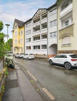 Großzügige 4-Zimmer-Wohnung in Hagen-Hohenlimburg mit zusätzlichen Räumlichkeiten - Hagen (Stadt der FernUniversität)