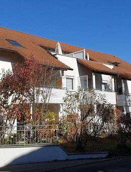 Helle 4,5-Zimmer Dachgeschosswohnung mit Balkon, TG-Stellplatz & Top-Lage in Rottweil - Rottweil