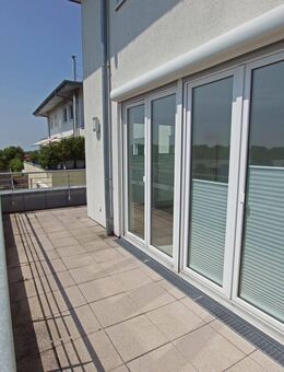 Einfach über den Dingen stehen - Maisonette Penthouse am Rhein - Düsseldorf - Benrath - Düsseldorf