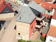 kleine Erdgeschosswohnung mit Einbauküche und Terrasse - Sangerhausen