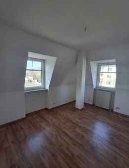 großzügige Wohnung sucht eine Familie als neue Mieter - Falkenberg (Elster)