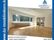 3,5-Zimmer-Wohnung mit Balkon in gepflegtem Dreifamilienhaus - Erlangen