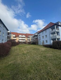 Ruhige 2-Raumwohnung mit Balkon, Fernwärme & Effizienzklasse B - Baujahr 1996 - Schkeuditz