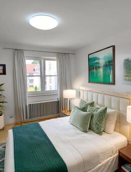 Helle, teilmöblierte 3-Zimmerwohnung mit Balkon, Loggia, Kellerabteil und TG-Stellplatz - Baden-Baden