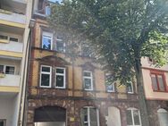 *sanierte Dachgeschosswohnung sucht neuen Mieter* - Saarbrücken