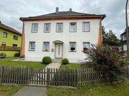 Wohnen in historischen Mauern - Einfamilienhaus mit Nebengebäude in Waldthurn - Waldthurn