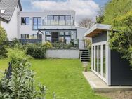 Strandnahe Ruheoase: Hochwertige Wohnung mit Garten und überdachter Terrasse in Scharbeutz - Scharbeutz