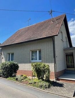 Freistehendes, grundsolides Einfamilienhaus mit schönem Ausblick - Rutsweiler (Glan)