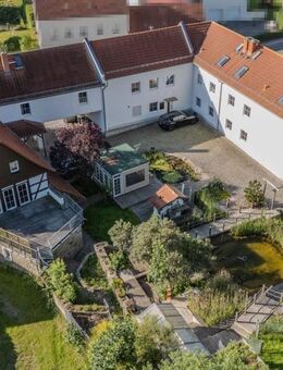 Vielseitiges Anwesen mit modernisiertem Fachwerkhaus, drei stilvollen Wohnungen, Gewerbeeinheit und großzügigem Grund... - Münchenbernsdorf
