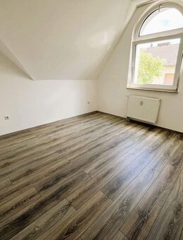 Charmante 2-Zimmer-DG-Wohnung - ideal für kleine Familie - Herne