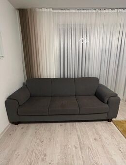 2 Sofas (2-Sitzer & 3-Sitzer) in Grau – beide zusammen 450€ VB - Stadthagen