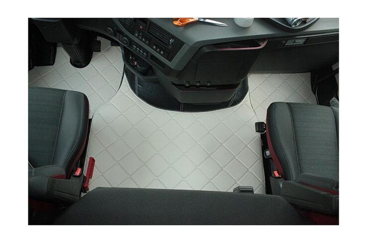 Handmade TEPPICHE FUSSMATTE VOLVO FH4 FH5 LEDER BEIGE Fußmatten Teppich komplett Set Leder Beige komplett Set mit Türverkleidung Griff Starter Set - Wuppertal