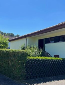 Gepflegter Bungalow mit sehr schönem Garten in ruhiger Wohnlage - Mengen