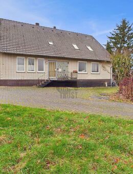 Geräumiges, freistehendes Dreifamilienhaus in ruhiger Lage von Emmerthal Lüntorf! - Emmerthal