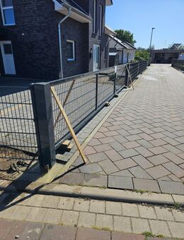 !!NEU!!20m Doppelstabmattenzaun H-0,83 6/5/6 Anthrazit oder Grün - Bremerhaven