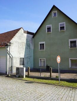Bauernhaus mit Scheune in ländlicher Lage in Hirschbach - Hirschbach