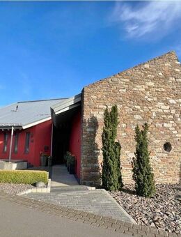 **Einzigartiges, exklusives Wohnhaus mit Naturschwimmteich in Prüm/Eifel** - Prüm