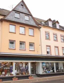 2 vermietete MFH mit insges. 5-6 Wohnungen, Gewerbefläche und Garagen in attraktiver Lage von Zell - Zell (Mosel)