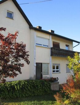 *** Freistehendes Mehrfamilienhaus mit viel Potenzial sucht kreativen Käufer *** - Walldürn