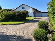 Einfamilienhaus mit 2 Einzelgaragen / Energetisch saniert / Energieeff. A+ - Weilheim (Teck)