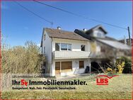 Gepflegte Doppelhaushälfte mit Einbauküche, Garage und sonnigem Garten - Meßkirch
