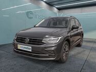 VW Tiguan, 2.0 TDI Life AppCo DA, Jahr 2022 - München