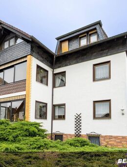 BERK Immobilien - Vielseitiges Mehrfamilienhaus mit Einliegerwohnung und Nebengebäude - Rodenbach (Hessen)