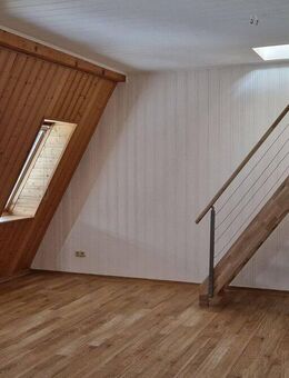 sanierte 3-Raum-Maisonette-Wohnung in zentraler Lage - Gräfenhainichen