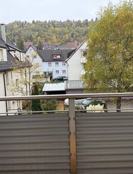 * S-WANGEN: Modernisierte, gemütliche 3-Zi.-Wohnung in guter Umgebung + TL-Bad + Balkon * - Stuttgart