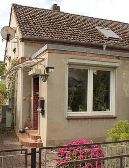Geräumiges Wohnhaus mit Nebengebäuden auf großem Grundstück in Neu Kaliß bei Dömitz - Neu Kaliß