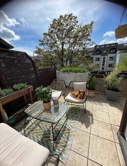 Schöne Maisonettwohnung mit kleiner Dachterrasse - Neuss