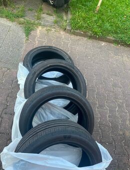 4x neue Goodyear Efficient Grip Performance 2 215/50 R18 92V DOT 1325 - Frankfurt (Main) Praunheim