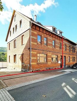 Vermietetes Mehrfamilienhaus als Doppelhaushälfte nebst Doppelgarage und Garten - Zella-Mehlis