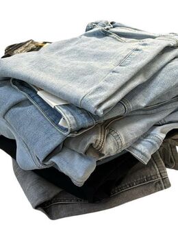 1x Mischbox Textil Kleidung Jeans Retouren Flohmarkt Posten - Birkenfeld (Baden-Württemberg)