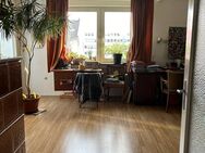 D-Flingern-Nord/Engerstraße: 3 Zimmer-DG.Whg. im 4. OG. ca. 69 m² mit Balkon - Düsseldorf