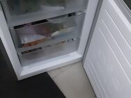 KÜHLSCHRANK - Essen
