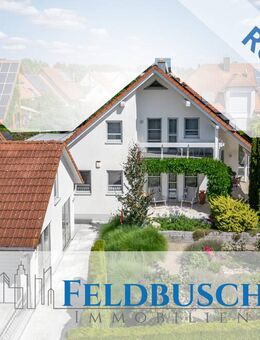 Hochwertiges Einfamilienhaus in Freystadt - stilvolles Wohnen mit traumhaftem Garten und elegantem Wintergarten - Freystadt