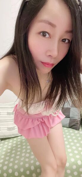 NEU 🌺 Asia-Süß Linda aus China 25alt ⭐️ 🌺 Massage und heißer Sex 💦