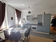 Charmante 1,5-Zimmer-Wohnung mit Einbauküche in Toplage - Halle (Saale)