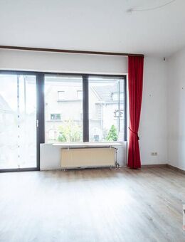 KOMFORT - helle 2-Zimmer-Wohnung mit kleiner Terrasse und Garage in Neunkirchen! - Neunkirchen (Saarland)