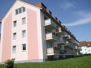 +++NEU SANIERTE SINGLEWOHNUNG MIT EINBAUKÜCHE, BALKON UND PKW-SP+++ - Hainichen (Sachsen)