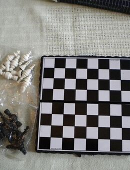 Schach-Magnetreisespiel,ca. 13x13 cm,NR. 13171,Alt - Linnich