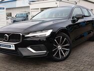 Volvo V60, T6 AWD Recharge Core||R-|||, Jahr 2022 - Darmstadt