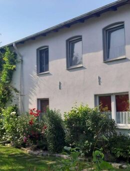Idyllisches Zweifamilienhaus vor den Toren Stralsunds mit traumhaft großem Garten - Splietsdorf