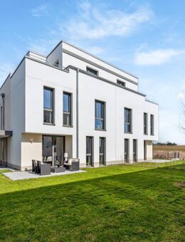 BEZUGSFERTIG: Energieeffiziente Neubau-Villa mit herrlichem Süd-Garten - Wiesbaden